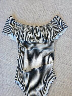 GAP maternity bathing suit